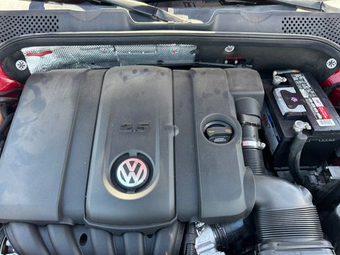 Used 2012 Volkswagen Beetle 2.5 FWD image 20