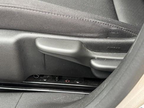 Used 2024 Chevrolet Malibu LS image 24