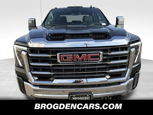 New 2026 GMC Sierra 2500 SLT w/ SLT Convenience Package image 8