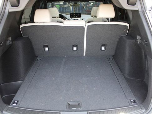 Used 2025 Acura RDX SH-AWD image 11