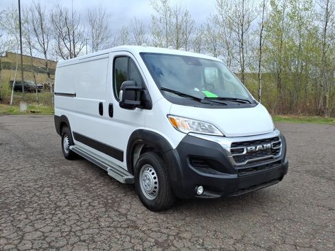 Used 2025 RAM ProMaster 2500 w/ U-Haul Equipment Group FWD image 7