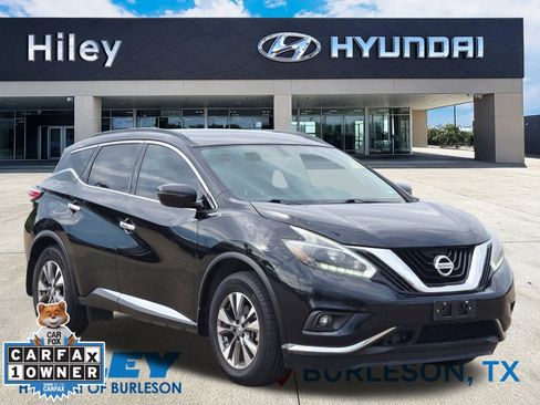 Used 2018 Nissan Murano SV FWD image 2