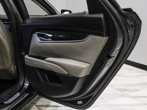 Used 2013 Cadillac XTS Premium FWD image 41