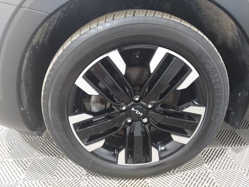 Used 2023 Kia Telluride SX AWD/4WD image 6