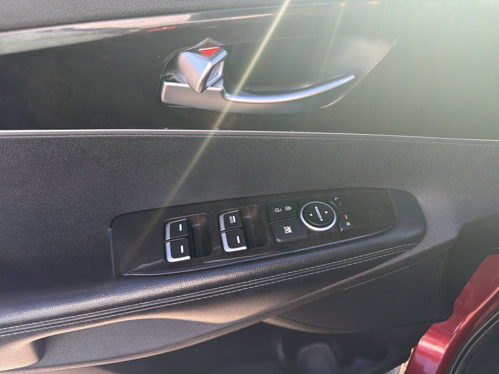 Used 2017 Kia Sorento EX AWD/4WD image 12