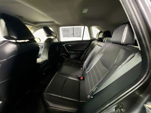 Used 2023 Toyota RAV4 XLE Premium image 29