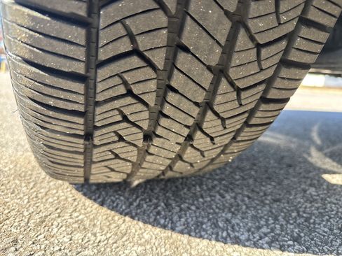 Used 2022 Kia Telluride EX w/ EX Premium Package image 12