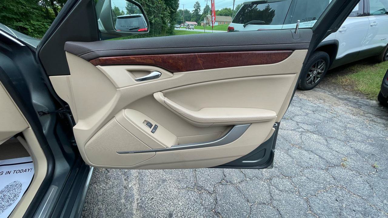 Used 2011 Cadillac CTS Luxury AWD/4WD image 27