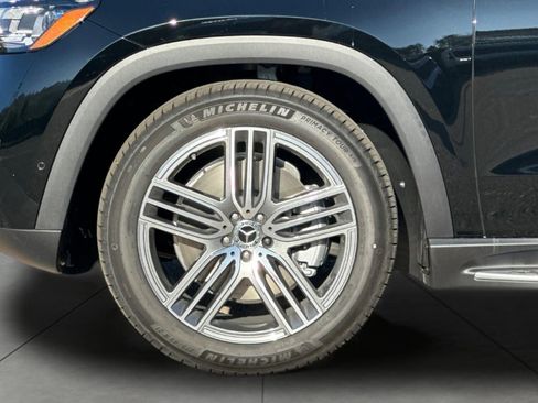 New 2026 Mercedes-Benz GLS 450 4MATIC image 3