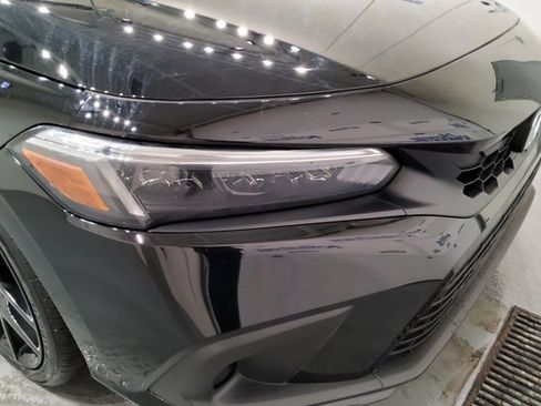 Used 2023 Honda Civic Sport image 8