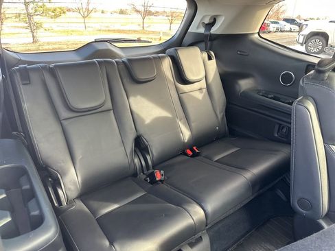 Used 2021 Subaru Ascent Limited w/ Technology Package image 28