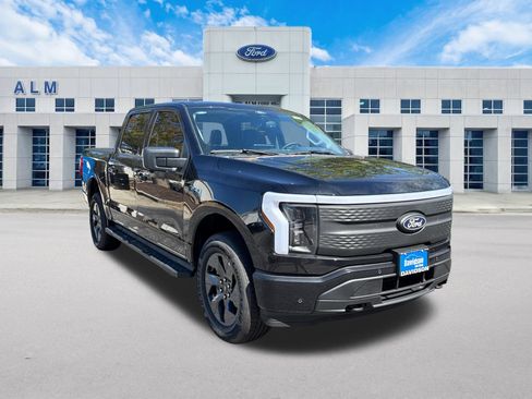 New 2025 Ford F150 Lightning Flash AWD/4WD image 4