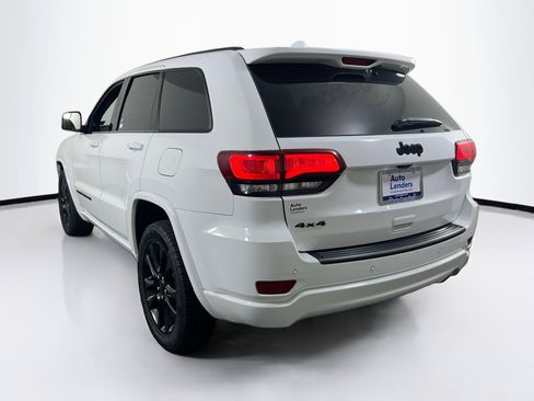 Used 2022 Jeep Grand Cherokee Laredo X image 7