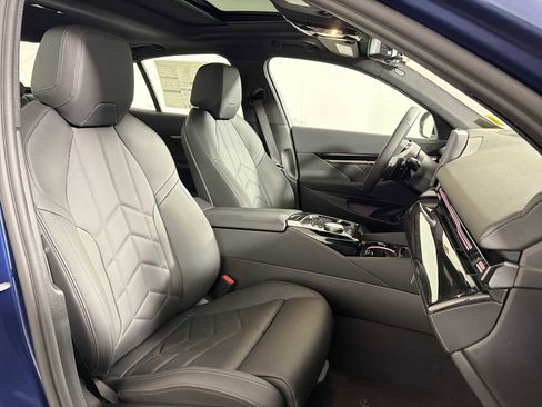 New 2026 BMW 530i xDrive w/ Premium Package image 21