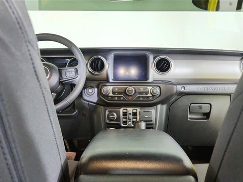 Used 2023 Jeep Wrangler Unlimited Sport AWD/4WD image 14