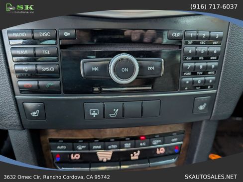 Used 2010 Mercedes-Benz E 350 4MATIC Sedan image 19