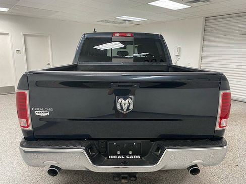 Used 2017 RAM 1500 Laramie w/ Convenience Group image 6