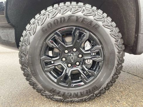 Used 2026 Chevrolet Silverado 1500 ZR2 AWD/4WD image 34