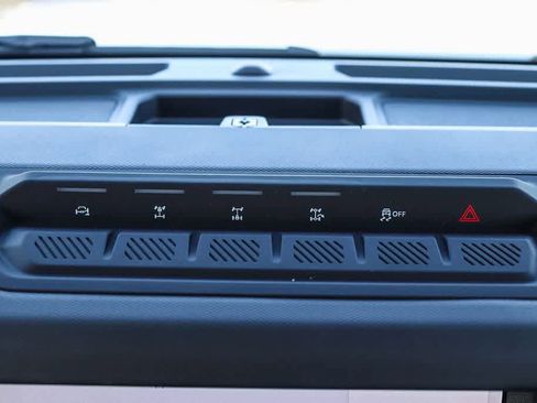 New 2026 Ford Bronco Badlands AWD/4WD image 16