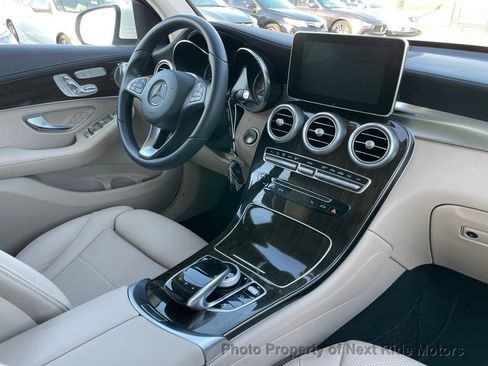 Used 2017 Mercedes-Benz GLC 300 w/ Premium 2 Package image 17