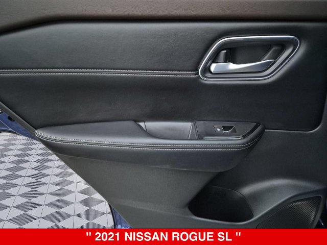 Used 2021 Nissan Rogue SL AWD/4WD image 29