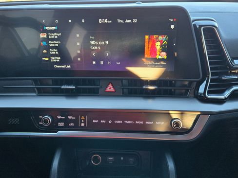 Certified 2023 Kia Sportage EX image 15