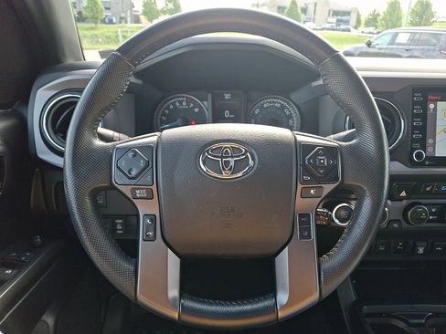 Certified 2022 Toyota Tacoma TRD Off-Road w/ TRD Premium Off Road Package AWD/4WD image 20