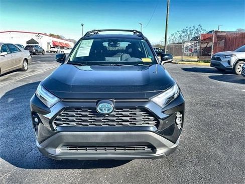 Used 2023 Toyota RAV4 AWD Hybrid image 12
