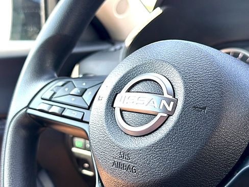 Used 2024 Nissan Sentra S FWD image 30