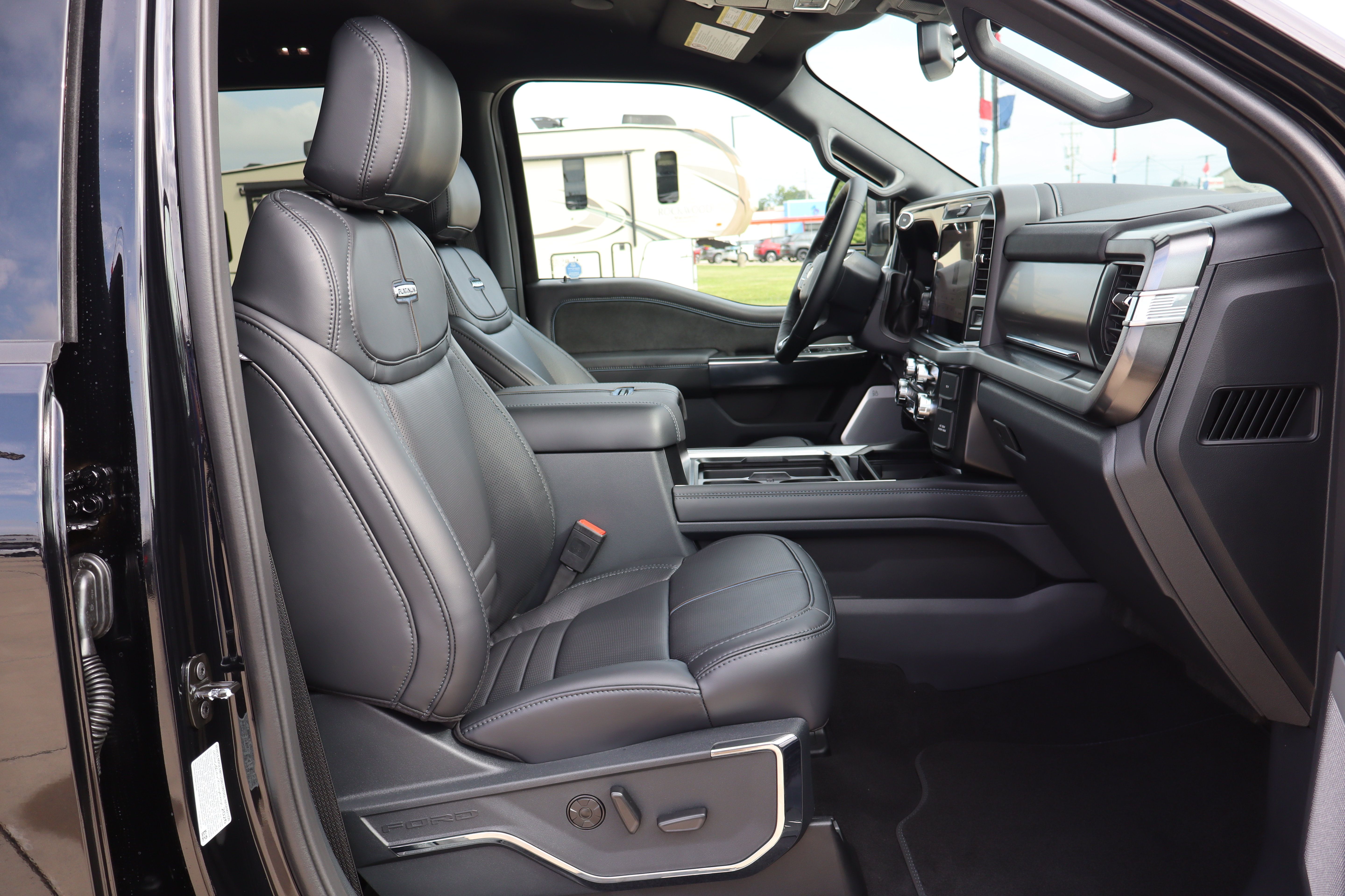New 2026 Ford F350 Platinum AWD/4WD image 12
