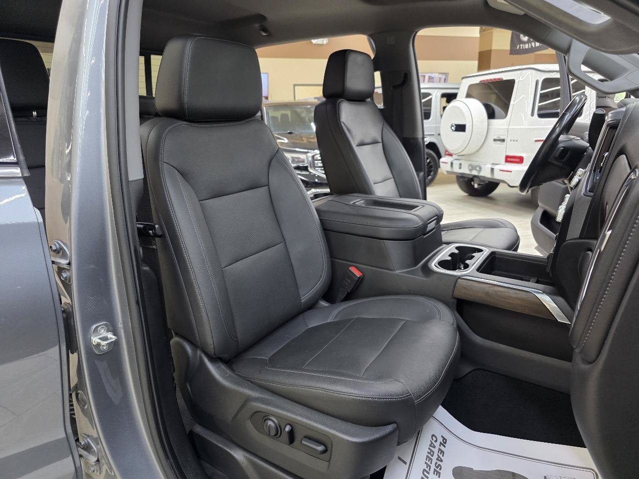 Used 2021 GMC Sierra 1500 SLT AWD/4WD image 19