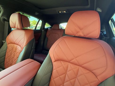 New 2026 BMW X6 M60i image 21