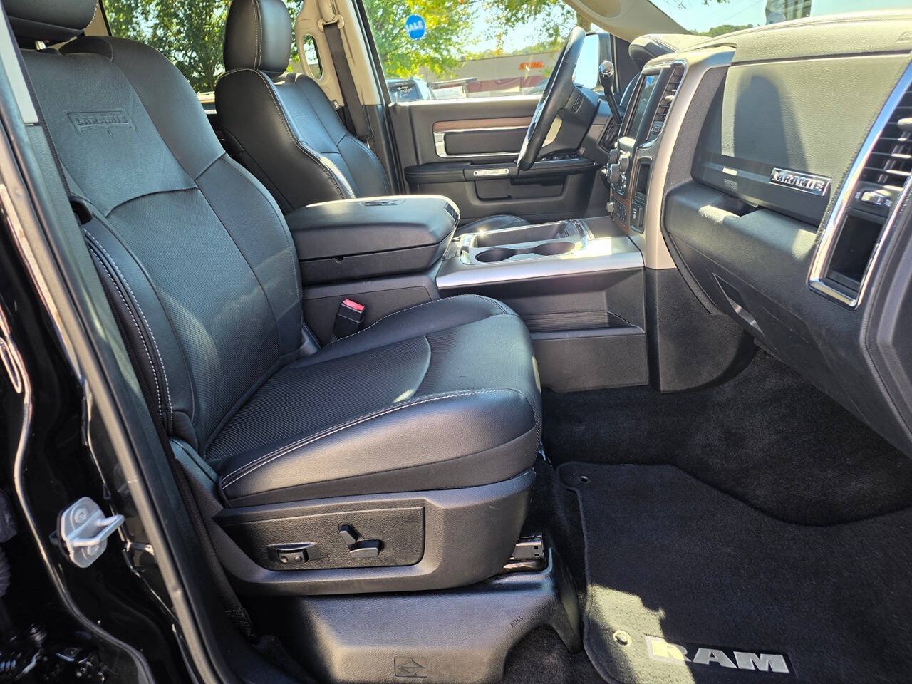 Used 2017 RAM 2500 Laramie w/ Sport Appearance Group AWD/4WD image 21