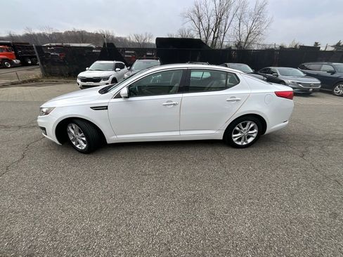 Used 2013 Kia Optima EX w/ Premium Pkg image 3