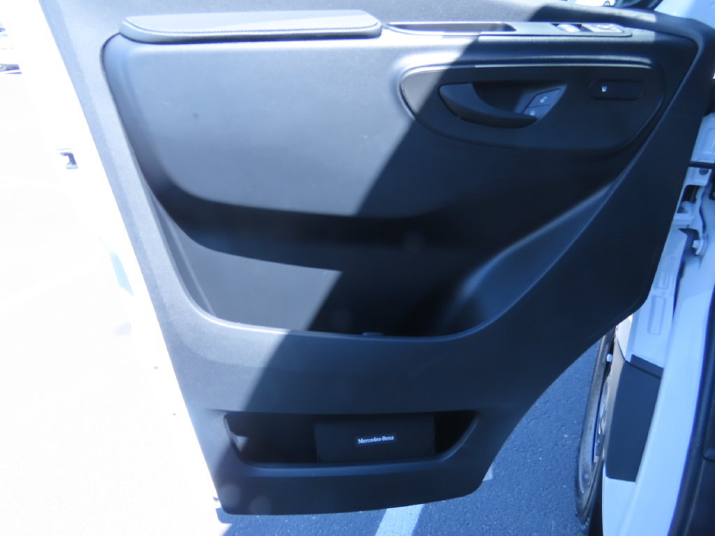 Used 2024 Mercedes-Benz Sprinter 2500 image 24