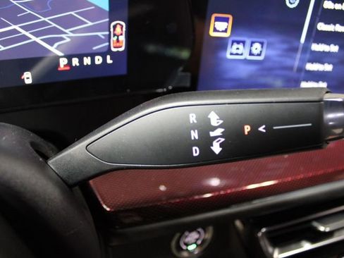 New 2026 Chevrolet Traverse Z71 w/ Enhanced Driving Package AWD/4WD image 38