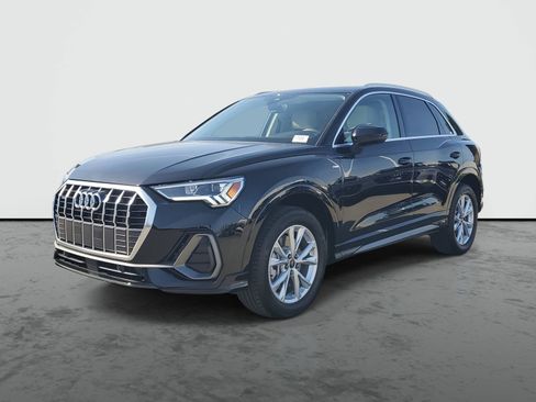 Used 2025 Audi Q3 2.0T Premium w/ Convenience Package image 2