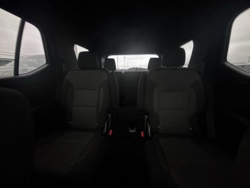Used 2023 Chevrolet Traverse LT FWD image 13