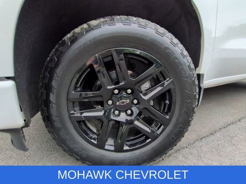 Used 2022 Chevrolet Silverado 1500 Custom AWD/4WD image 33