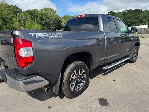 Used 2017 Toyota Tundra SR5 AWD/4WD image 11