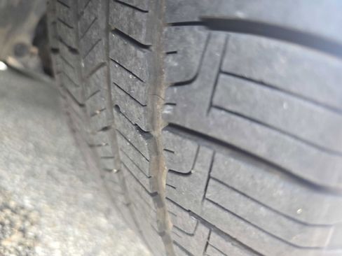 Used 2016 Cadillac CTS Performance w/ Driver Assist Package image 32