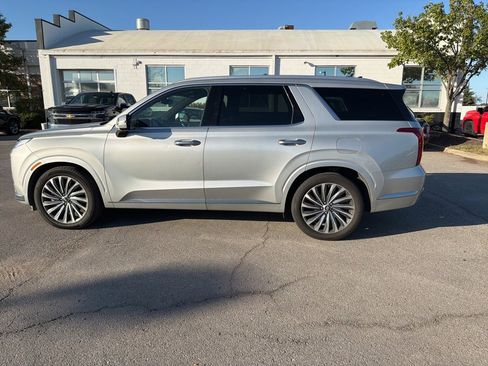 Used 2024 Hyundai Palisade Calligraphy image 7