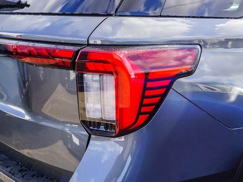 New 2026 Ford Explorer Active w/ Active Comfort Package image 7