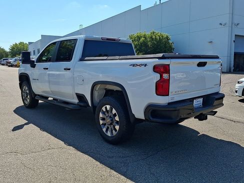 Used 2021 Chevrolet Silverado 2500 Custom w/ Custom Value Package AWD/4WD image 7