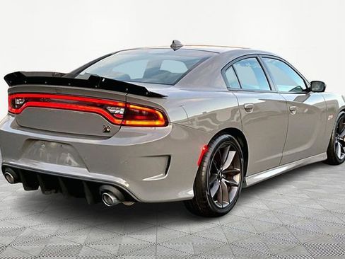 Used 2019 Dodge Charger Scat Pack image 5