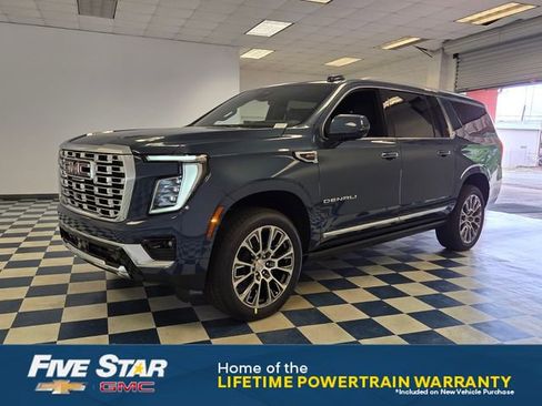 New 2026 GMC Yukon XL Denali w/ Denali Reserve Package AWD/4WD image 3