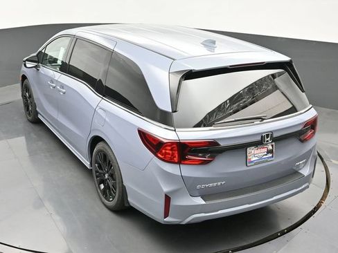 Used 2025 Honda Odyssey Sport-L image 31