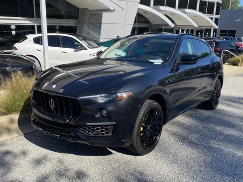 Used 2022 Maserati Levante GT image 2