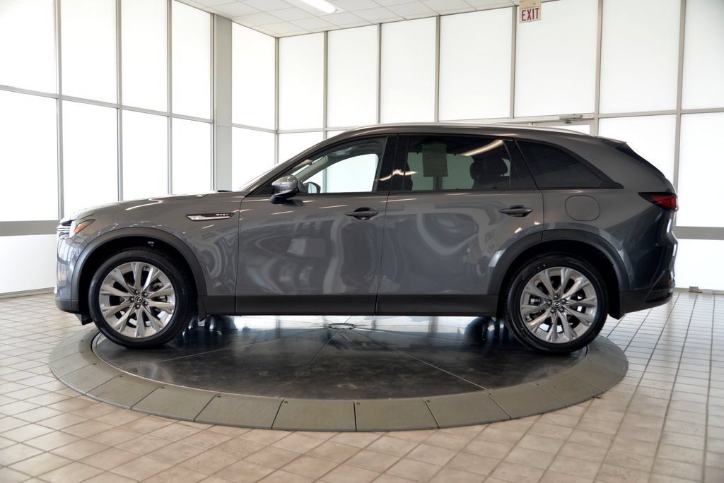 Certified 2026 MAZDA CX-90 Plug-In Hybrid w/ Preferred AWD/4WD image 5