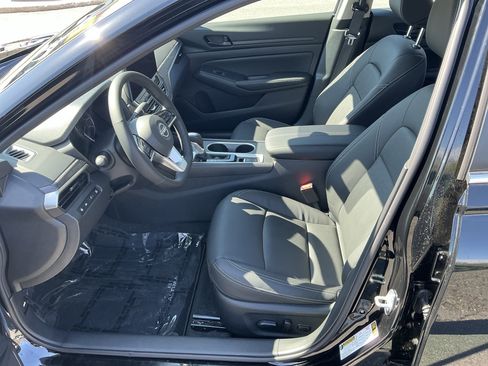 New 2026 Nissan Altima 2.5 SV AWD/4WD image 10
